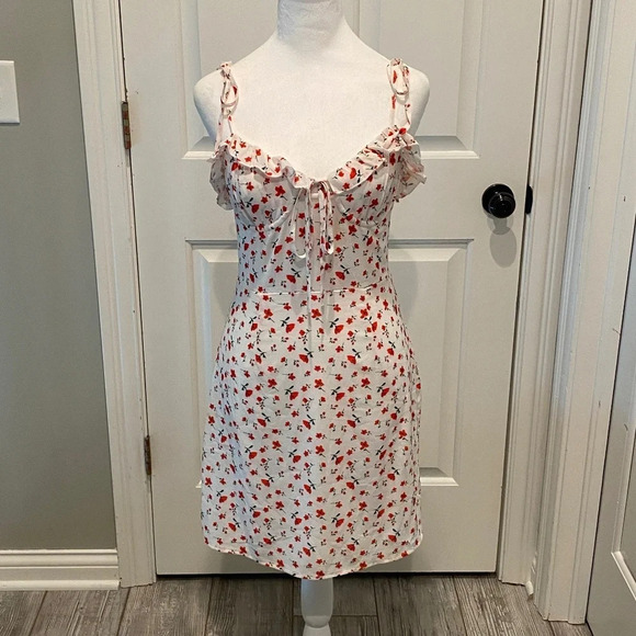 Princess Polly The Allen Mini Dress White & Red floral 16770 - Picture 4 of 13